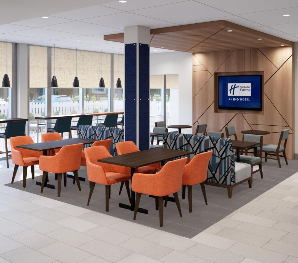 Holiday Inn Express & Suites Muskegon - Grand Haven By Ihg Exterior photo